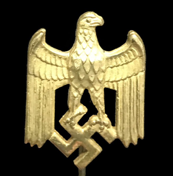 Wehrmacht (Heer) eagle stickpin in gold color