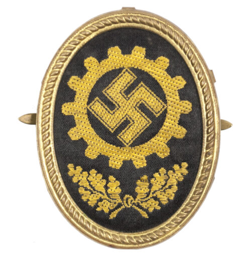 Deutsche Arbeitsfront (DAF) cap badge (RZM marked)