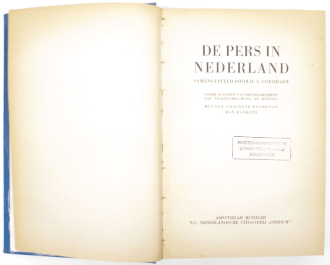 (NSB Book) De Pers in Nederland (Uitgeverij Opbouw)