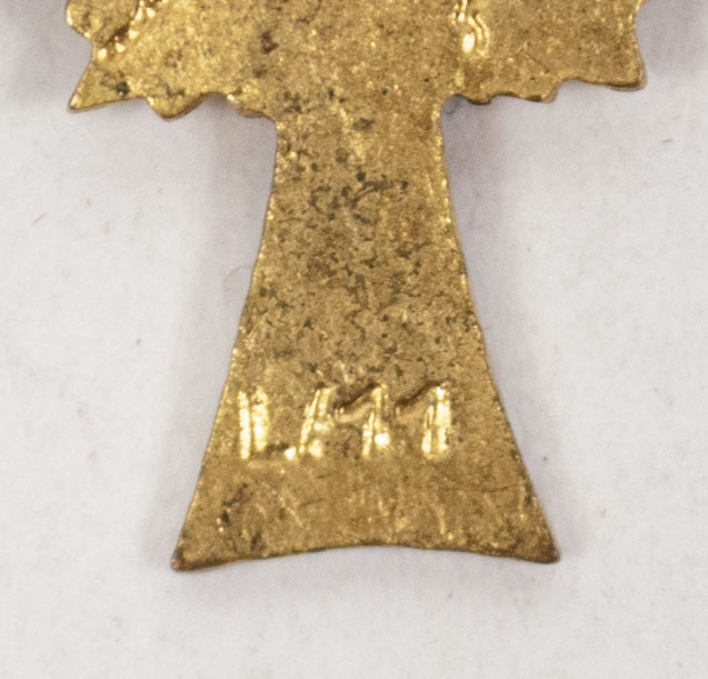 Mutterkreuz miniature gold in LDO etui (maker marked L11)