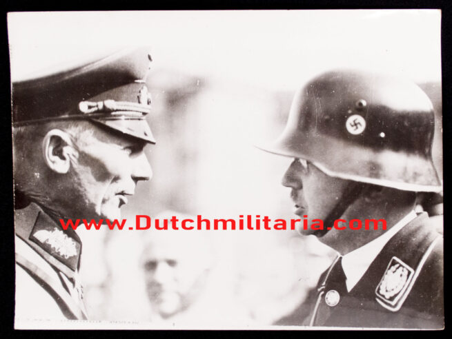 (Pressphoto) Heinrich Himmler and General von Bock