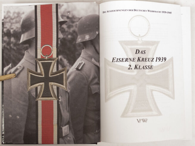 Die Auszeichnungen der Deutschen Wehrmacht Band 6 430 Seiten, ca 2.000 Abbildungen, gebunden