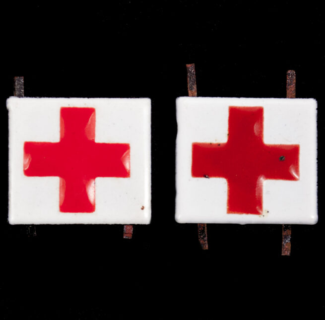 (Dutch Army) Geneeskundige Troepen Rode kruis kraagspiegel insignia