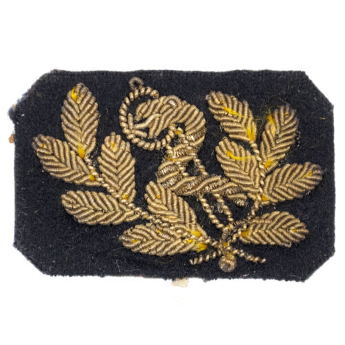 (Dutch Army before 1940) Kraagembleem Officier Gezondheids arts (goud)