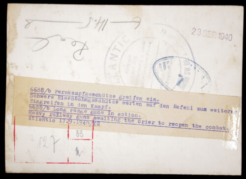 (Pressphoto) Heavy railway guns awaiting the order to reopen the combat (1940)