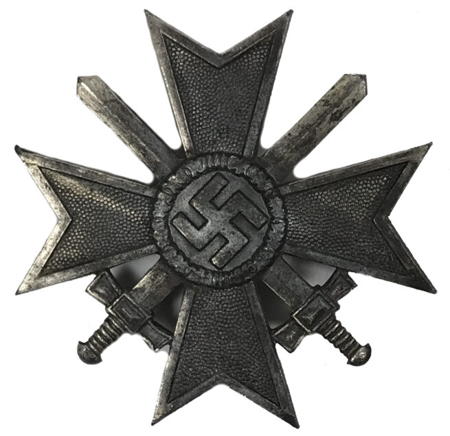 Kriegsverdienstkreuz Erste Klasse War Merit Cross First Class (MM 4 S&L)