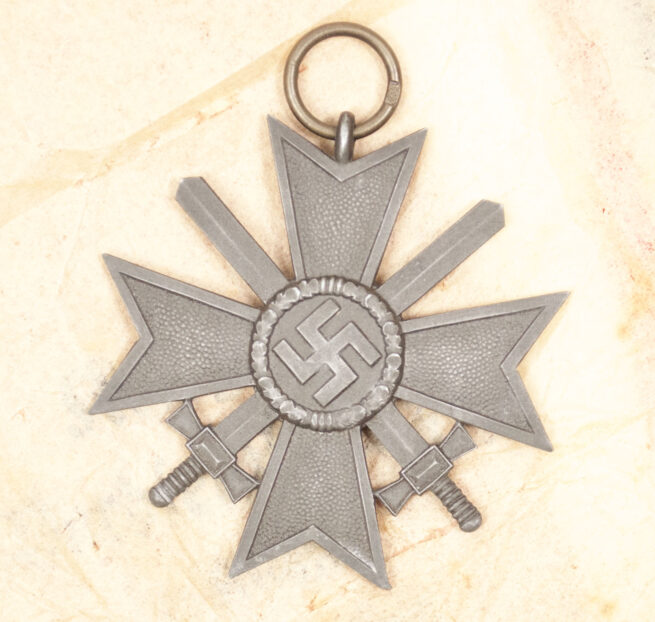 Kriegsverdienstkreuz mit Schwerter (KVK) War Merit Cross with Swords + bag (maker Moriz Hausch)