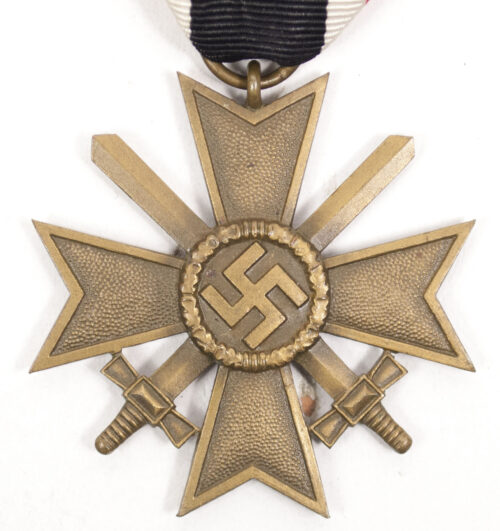 Kriegsverdienstkreuz (KVK) mit Schwerter / War Merit Cross with swords