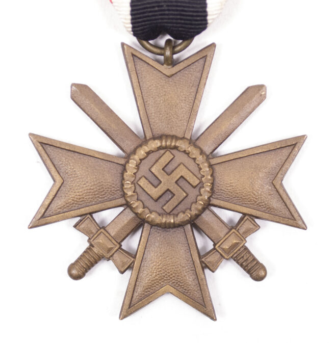 Kriegsverdienstkreuz mit Schwerter (KVK2) / War Merit Cross with swords