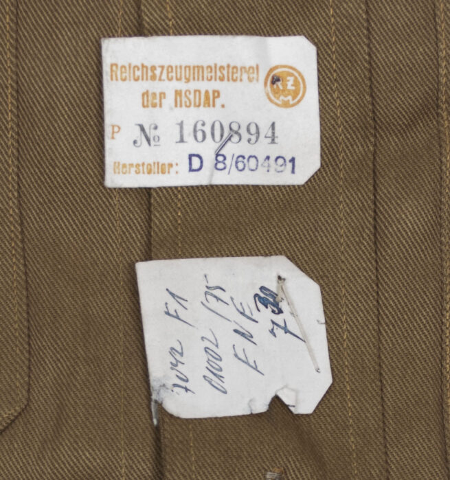 Hitlerjugend (HJ) Deutsche Jugend (DJ) Brown shirt Ungeöffnet (Unissued)