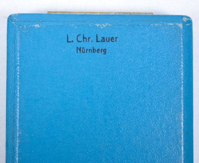 WWII Treudienstabzeichen der Bayerischen Industrie + miniature + etui (maker L. Chr. Lauer Nürnberg)