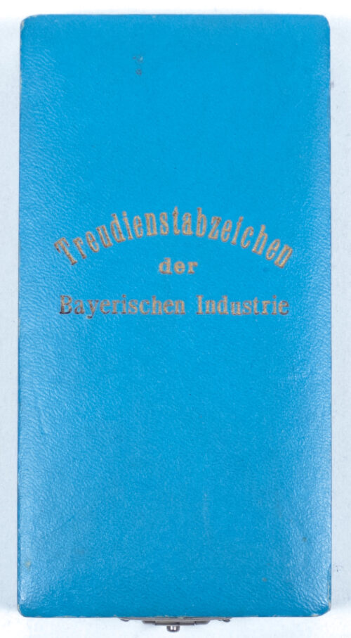 WWII Treudienstabzeichen der Bayerischen Industrie + miniature + etui (maker L. Chr. Lauer Nürnberg)