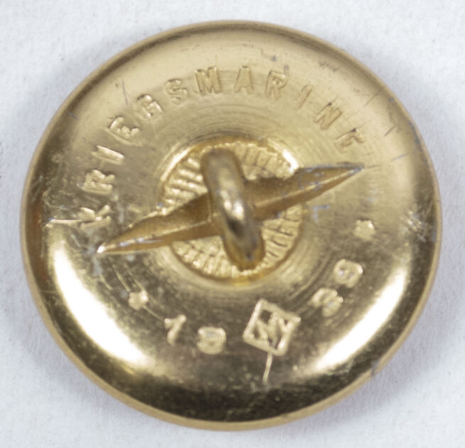 (Button) Kriegsmarine large size 25mm (dated 19391940)