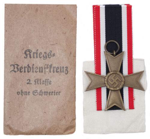Kriegsverdienstkreuz 2. Klassa ohne Schwerter + tüte (maker Deschler)