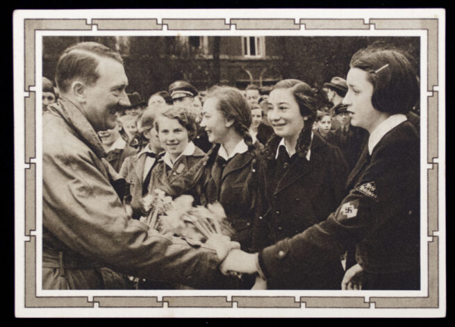 (Postcard) Hitler with BDM girls (stamped and sent in the Memelland)