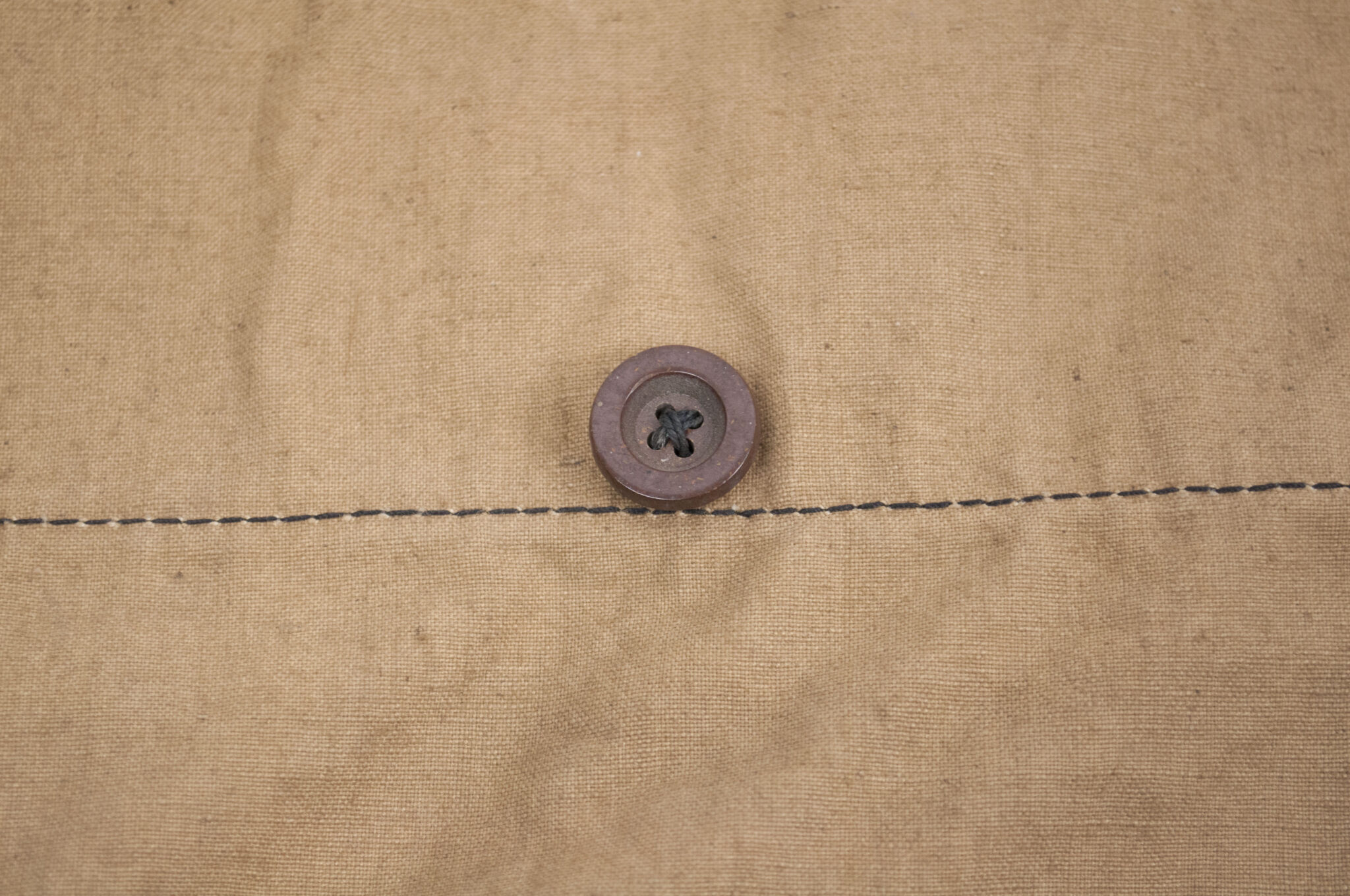 Italian tan colored Zeltbahn with bakelite buttons - Image 9