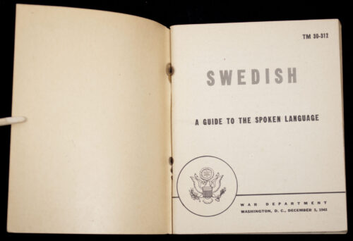 (USA) WWII Swedisch Language Guide - War Department (1943)