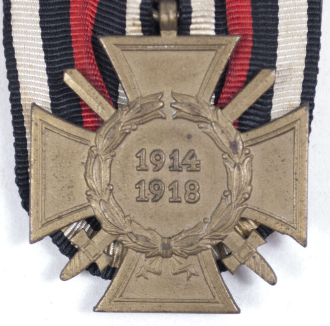 Frontkämpfer Ehrenkreuz single mount medal (maker T.&T.L.)