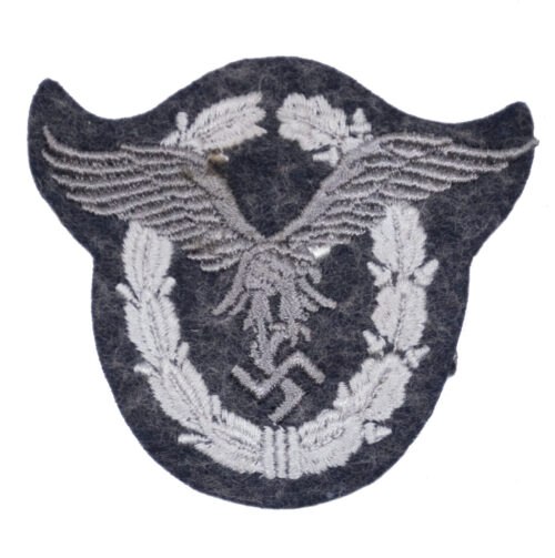 Luftwaffe (LW) Flugzeugführer Pilotbadge in cloth
