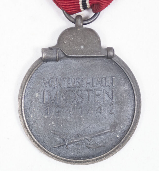 Ostmedaille Winterschlacht im Osten medaille (maker 25 Arbeitsgemeinschaft der Graveur-, Gold- und Silberschmiedeinnungen )