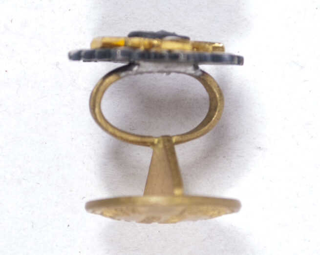 Deutsches Feldehrenzeichen miniature buttonhole variation (maker M. Fleck & Sohn)