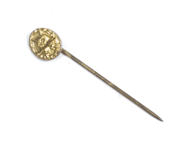 WWII Verwundetenabzeichen in gold miniature stickpin 9 mm. (Maker L57)