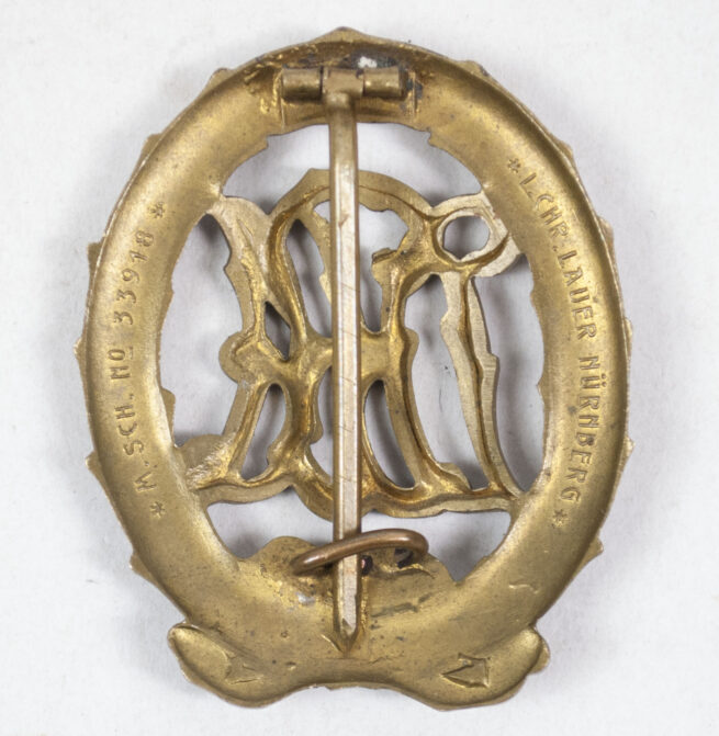 Deutsches Reichsabzeichen für Leibesübungen in Bronze (DRA) (maker L.Chr. Lauer)