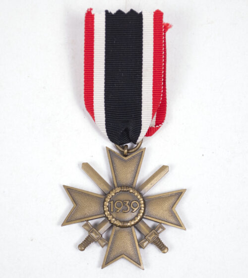 Kriegsverdienstkreuz mit Schwerter / War Merit Cross with Swords