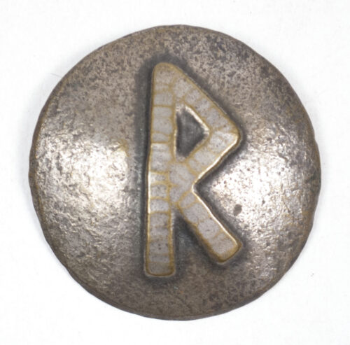 (Brooch) brooch with Raidho rune
