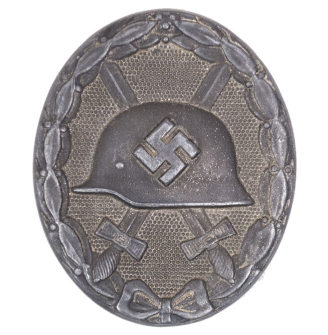 Verwundetenabzeichen silber (VWA) Woundbadge in silver 107 (maker Carl Wild)