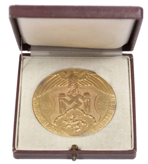 NSDAP Ehrenpreis des Gaus Nr.33 Göttingen + etui (Maker JFS - D.R.G.M. RZM M133