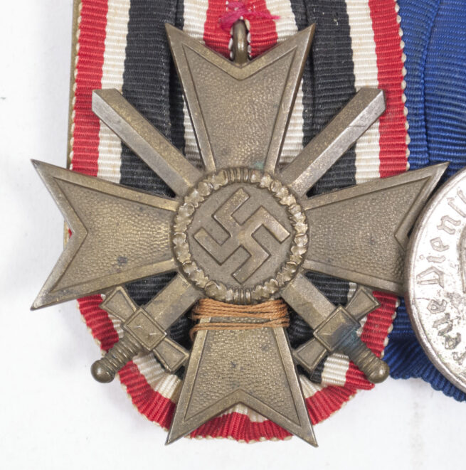 German WWII medalbar with Kriegsverdienstkreuz + Dienstauszeichnung 4 Jahre
