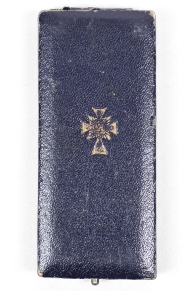 Mutterkreuz in Gold Motherscross in Gold ( Maker C.F. Zimmermann Pforzheim)