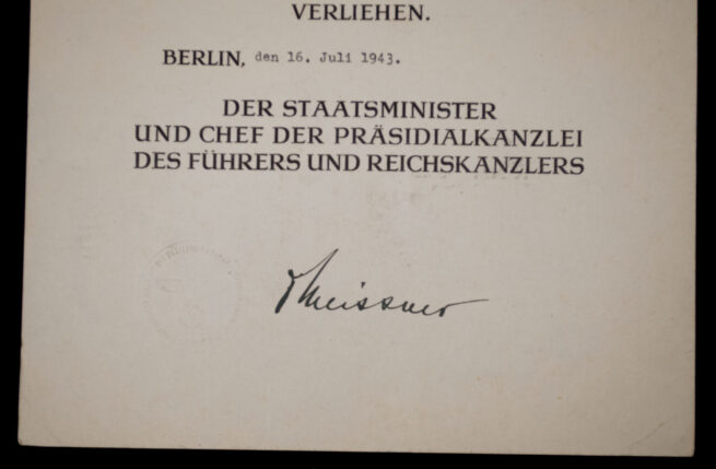 Citation-Urkunde-Luftschutz-Ehrenzeichen-Zweiter-Stufe-1945.