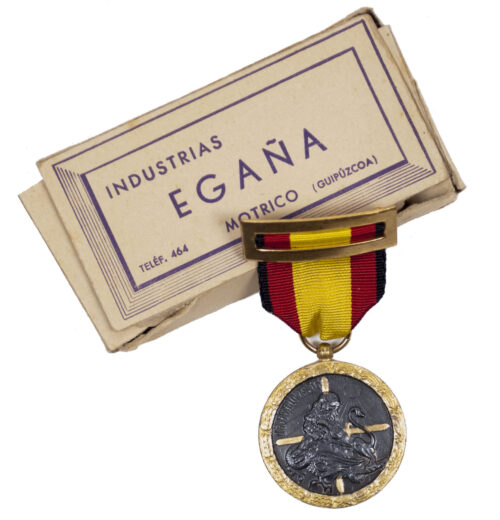 Spanish Civil War medal Legion Condor - Egaña- Medalla de la Campaña + case 1936-1939