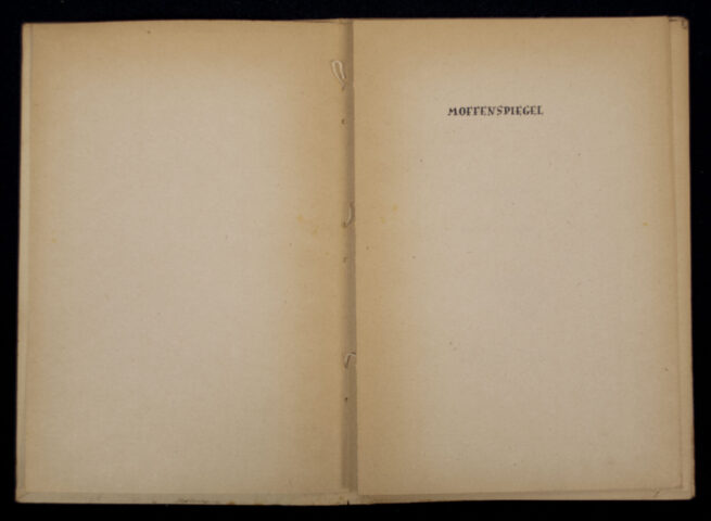 (Booklet) Moffenspiegel. Een boekje over Adolf de Eerste (en de laatste) en zijn trawanten (1945)