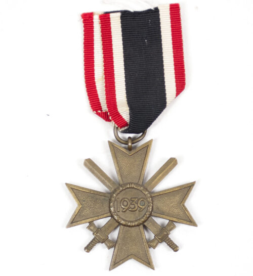 Kriegsverdienstkreuz (KVK) mit Schwerter War Merit Cross with swords