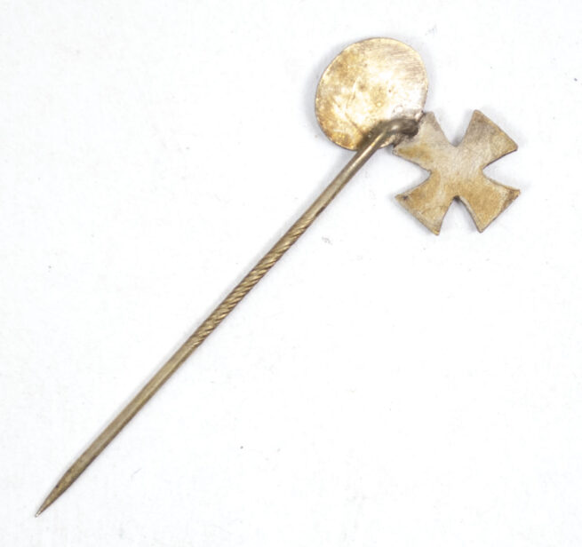 Miniature medal stickpin with Iron Cross (EK2) and Verwundetenabzeichen (VWA) schwarz