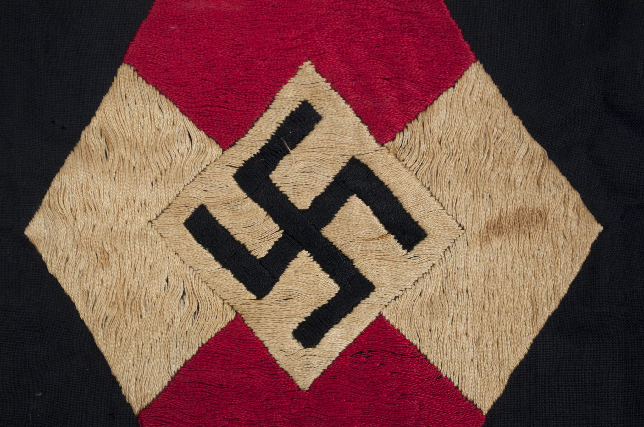 Bund Deutscher Mädel (BDM) / Jungmädel (JM) Wimpel with runic symbols - Image 13