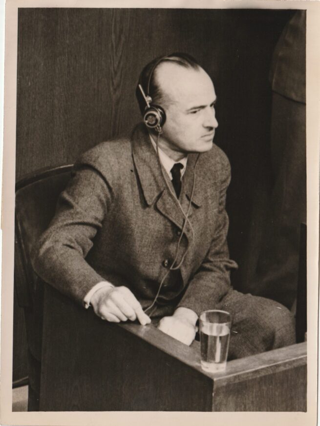 (Pressphoto) Nuremberg Trials - Karl Frank