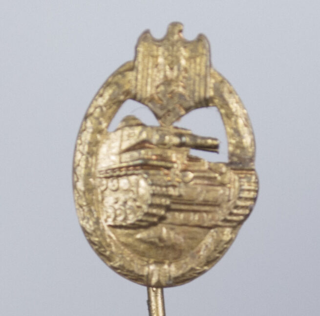 Panzerkampfabzeichen (PKA) Panzer Assault Badge (PAB) miniature stickpin