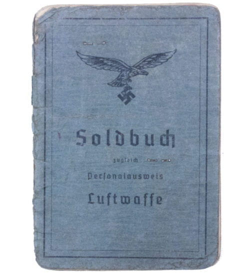 Soldbuch Flieger Fliegerhorstkompanie 13VI mit Eintragung Ostmedaille , Kraftfahrbewährungsabzeichen in Silber