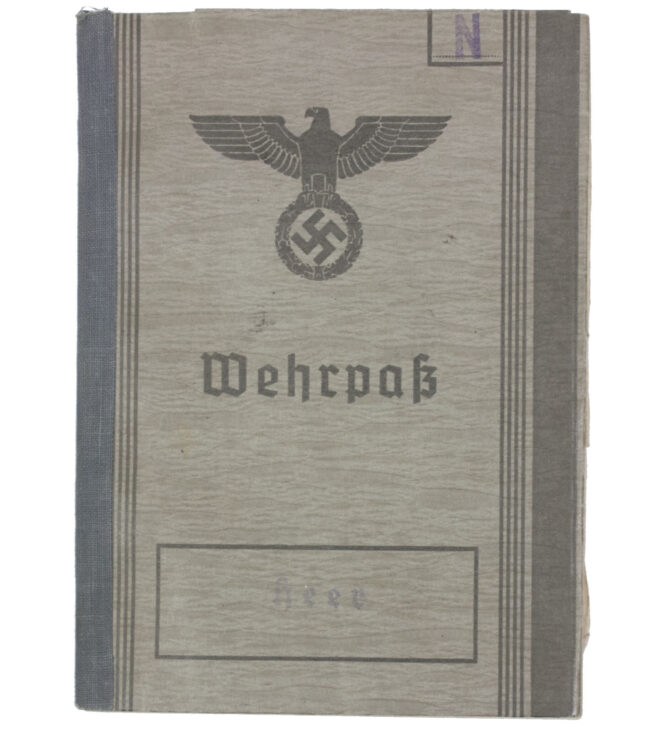 Wehrpass from Wehrbezirkskommando Nürnberg (1937)