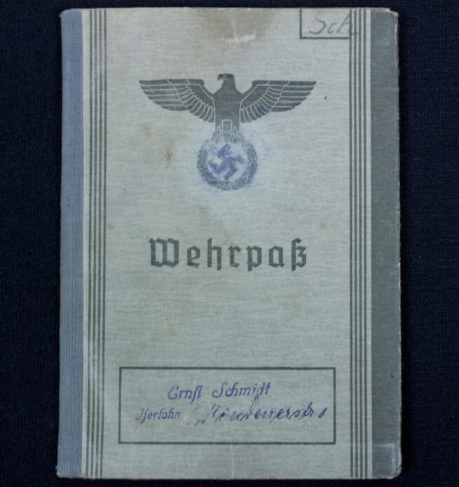 Wehrpass +Hülle - Wehrbvezirkskommando Iserlohn (1944)