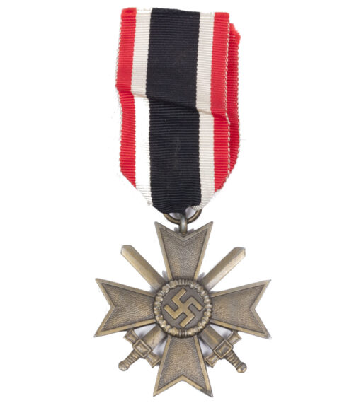 Kriegsverdienstkreuz mit Schwertern (KVKx) War Merit cross with Swords (MM 100 Wächtler & Lange)