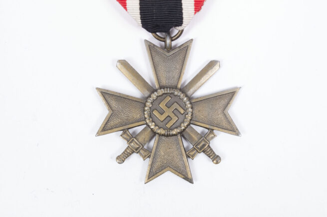 Kriegsverdienstkreuz mit Schwertern (KVKx) War Merit cross with Swords (MM 100 Wächtler & Lange)