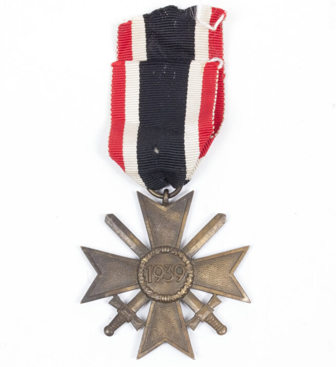 Kriegsverdienstkreuz mit Schwertern (KVKx) War Merit cross with Swords (MM 133 Emil hermann & Co)