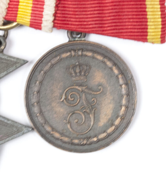 WWI Baden medalbar with Baden Kriegsverdienstkreuz + Treue Dienste der Reserve und Landwehr