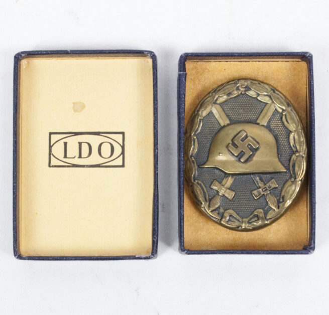 Verwundetenabzeichen in schwarz mm L14) + LDO etui Black woundbadge (maker L14 in LDO case)