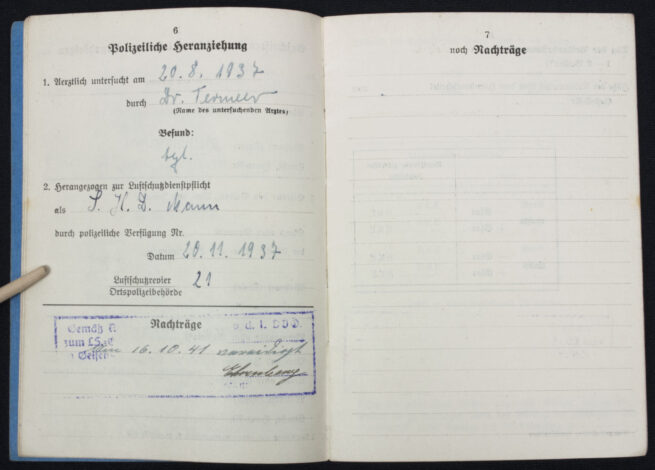 Luftschutz Dienstbuch zugleich Personalausweis (1941)